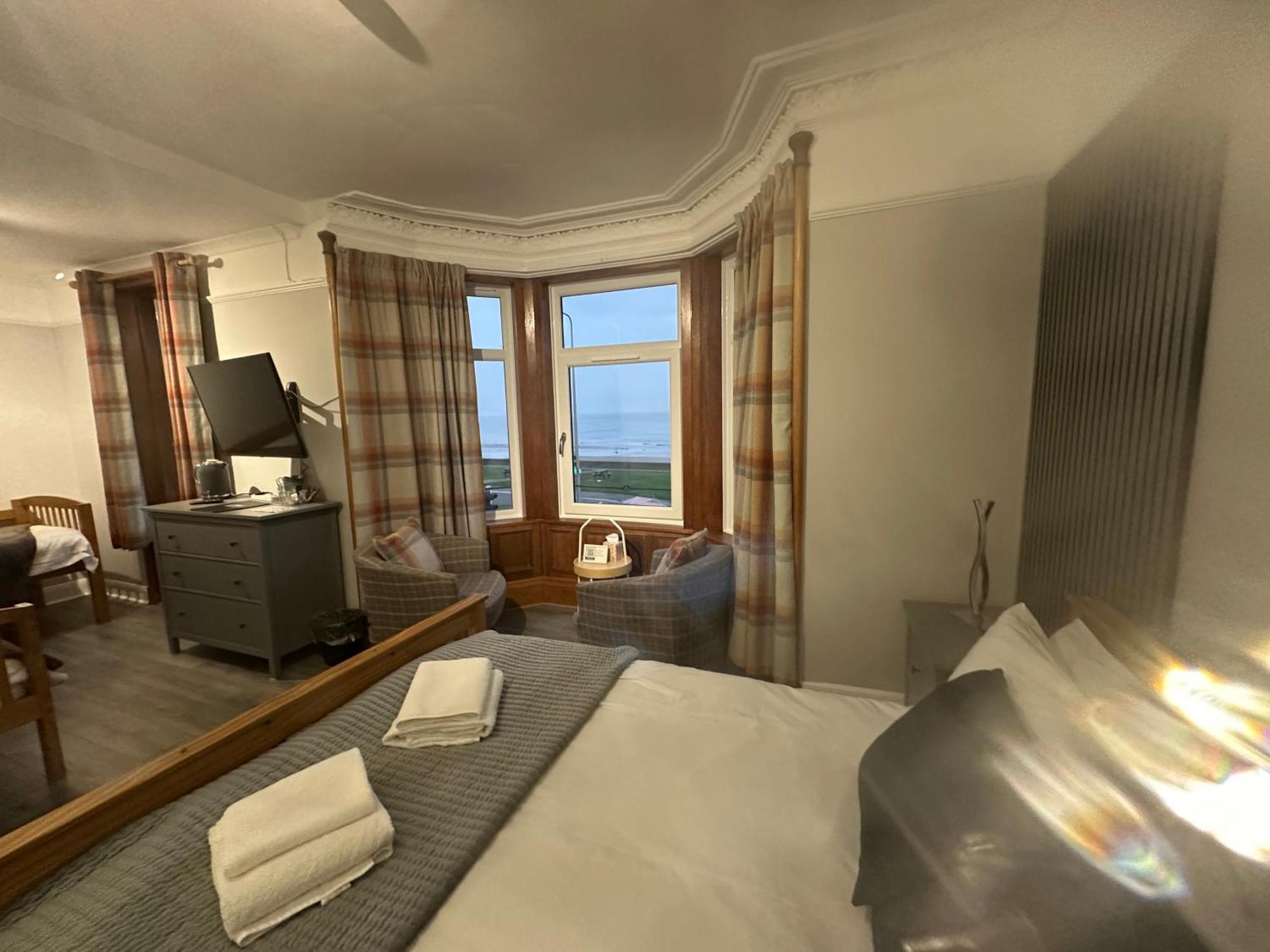 The Cairns Leven Hotel Leven  Buitenkant foto